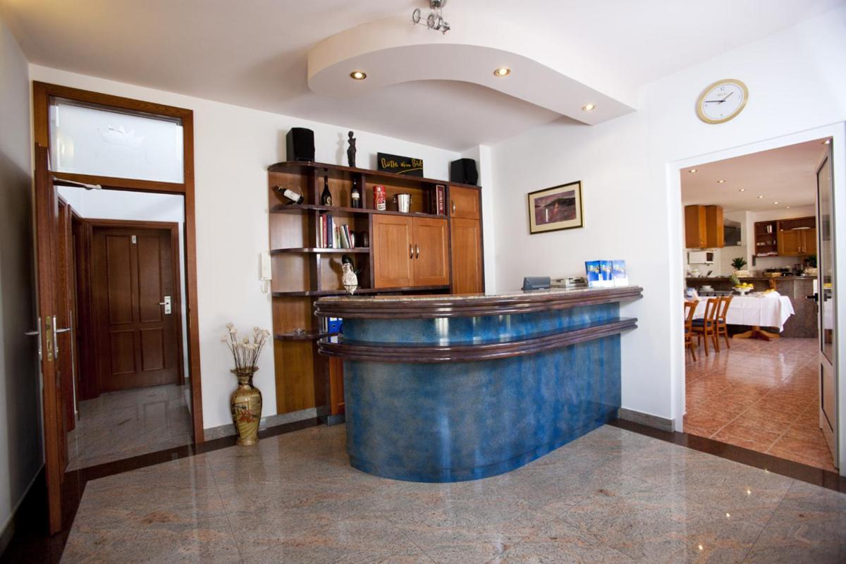 Villa Kruna Grada Trogir Buitenkant foto