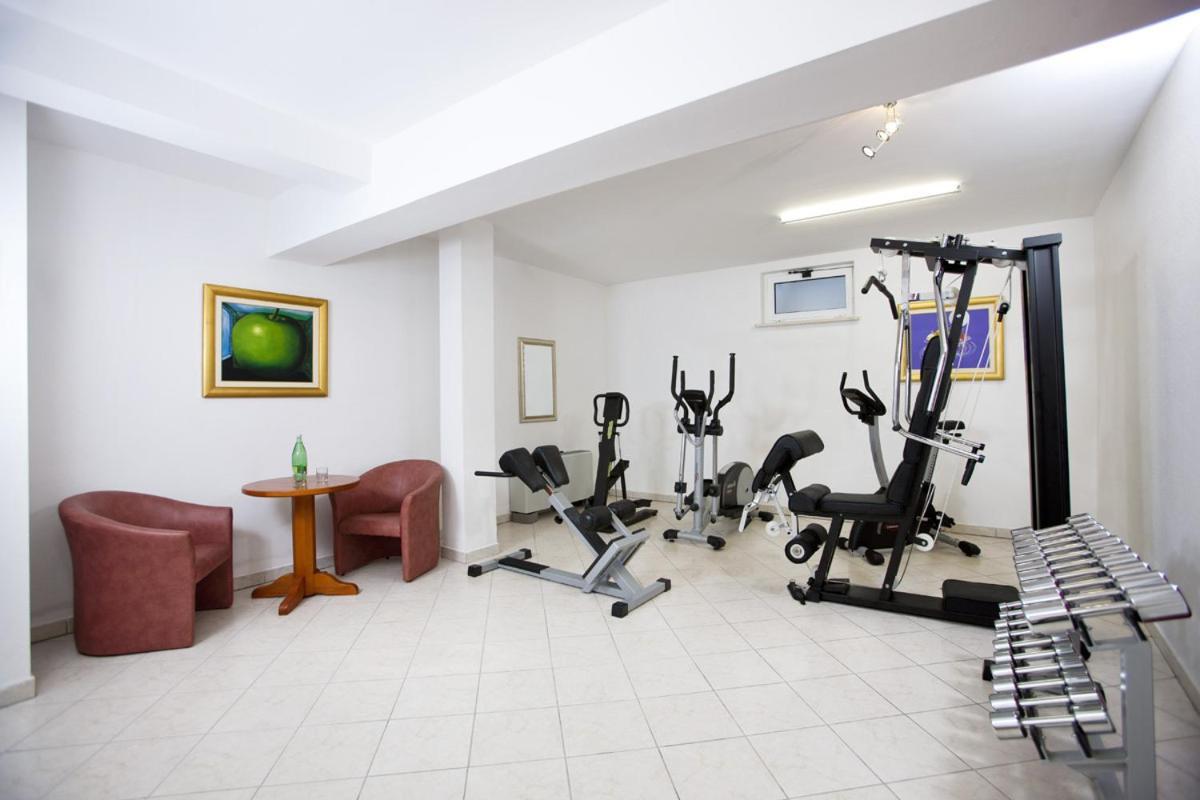 Villa Kruna Grada Trogir Buitenkant foto