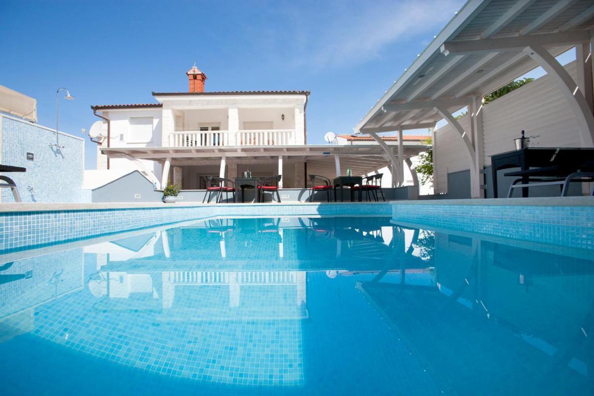 Villa Kruna Grada Trogir Buitenkant foto