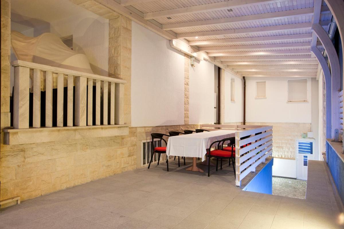 Villa Kruna Grada Trogir Buitenkant foto