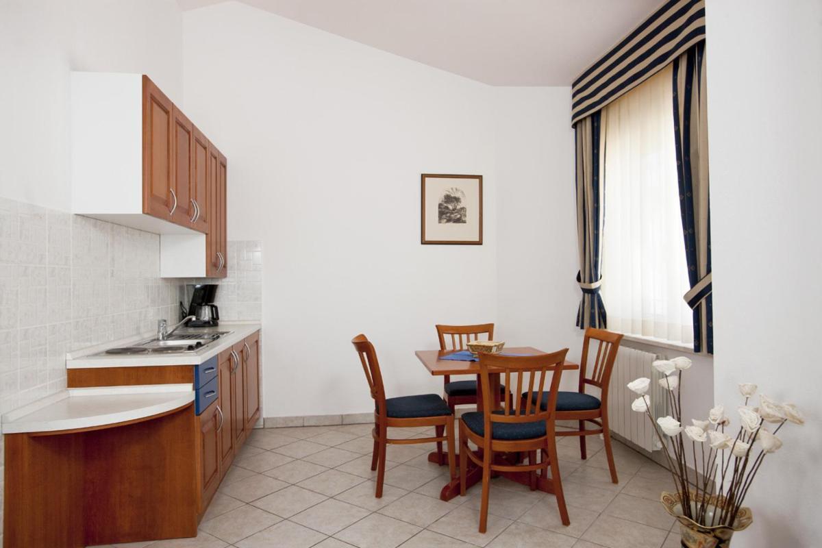 Villa Kruna Grada Trogir Buitenkant foto