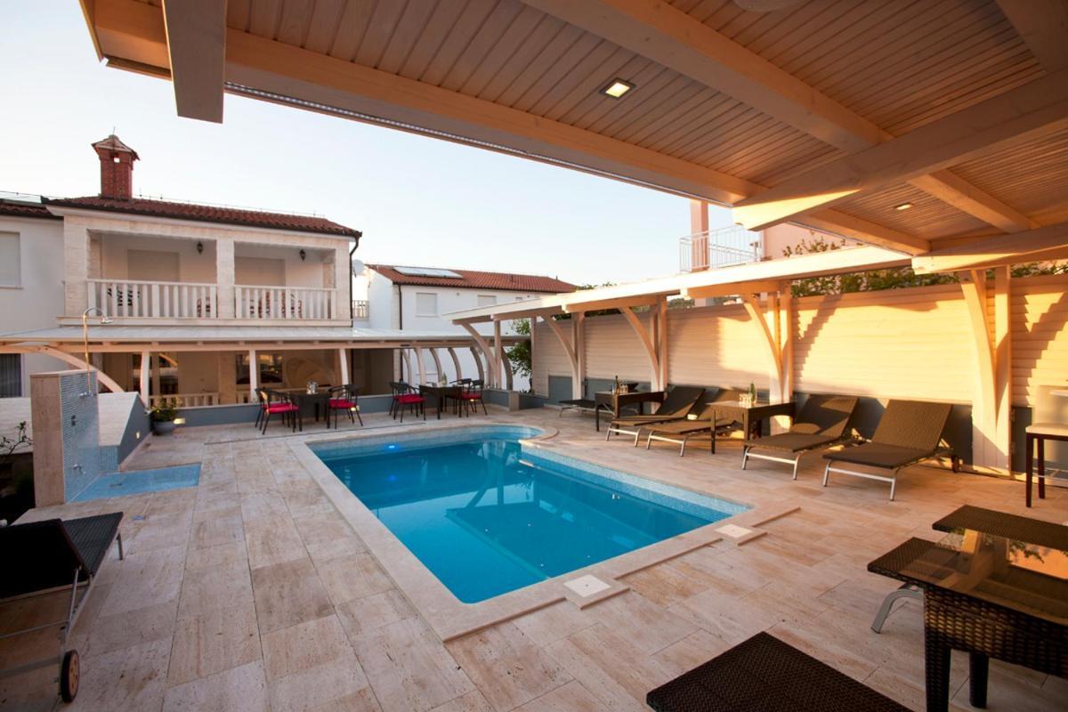 Villa Kruna Grada Trogir Buitenkant foto