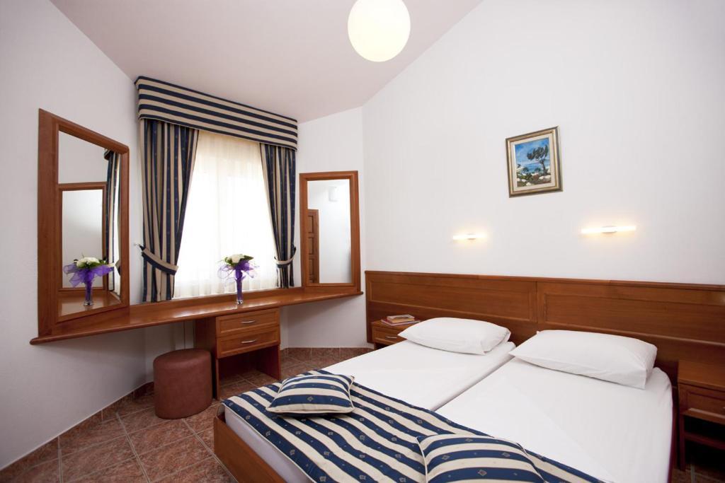 Villa Kruna Grada Trogir Kamer foto